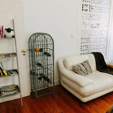 Hostel G&b - And Wines