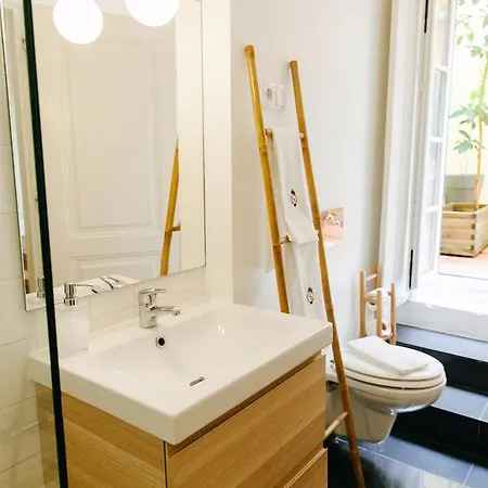 G&b - And Wines Hostel Lisboa